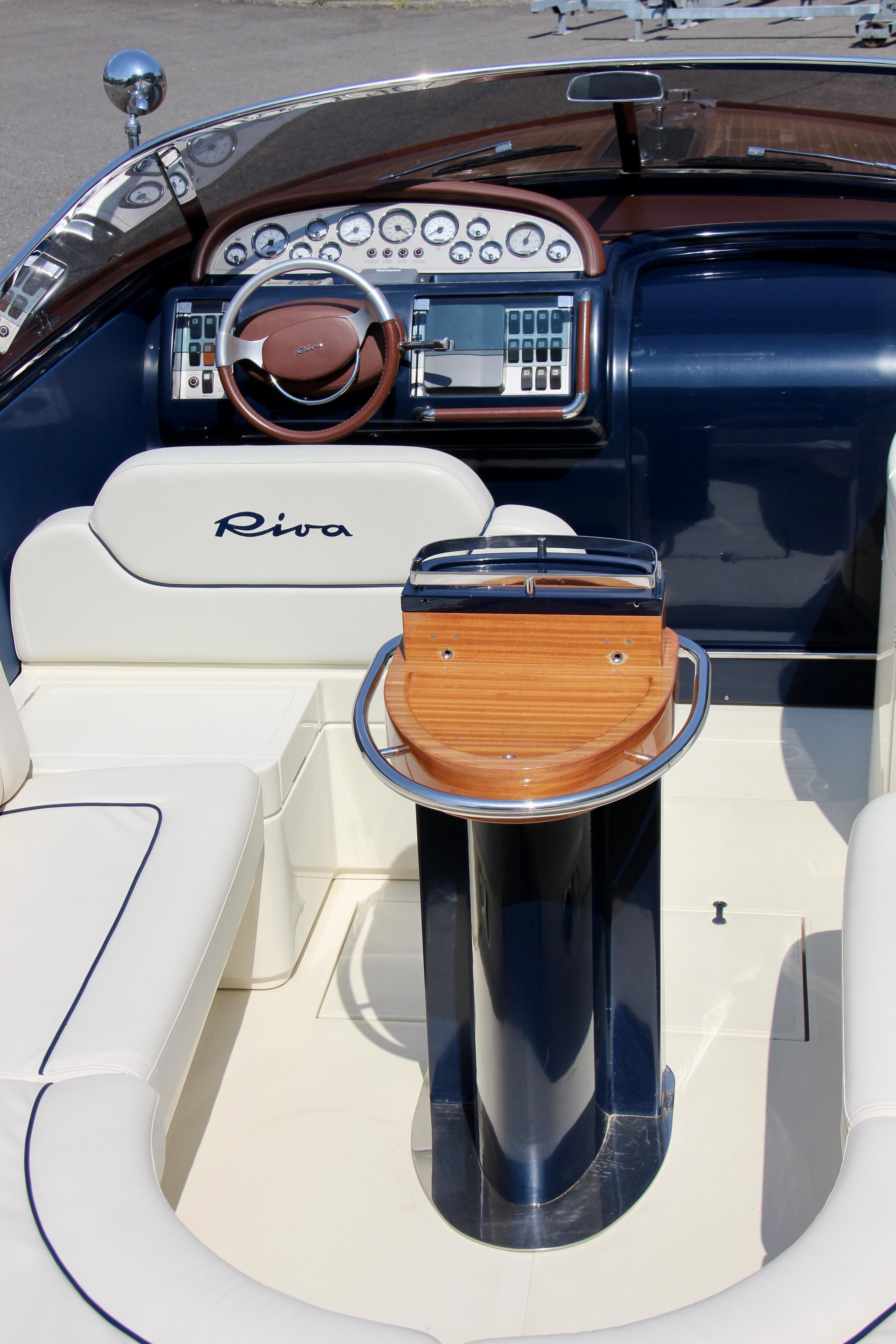 2002 RIVA 33' AQUARIVA 